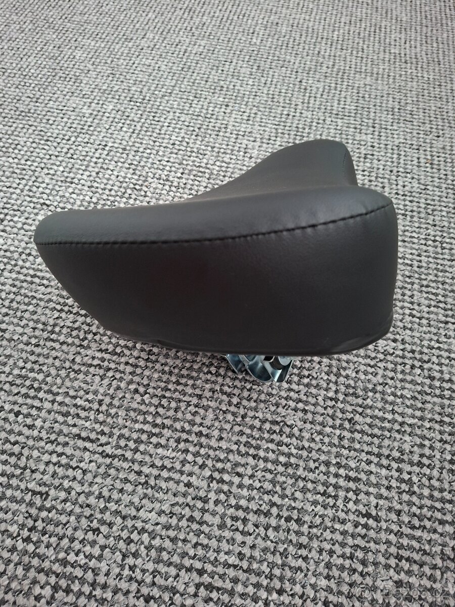 Sedlo na Babetta a další typy mopedů. (nové) - 9