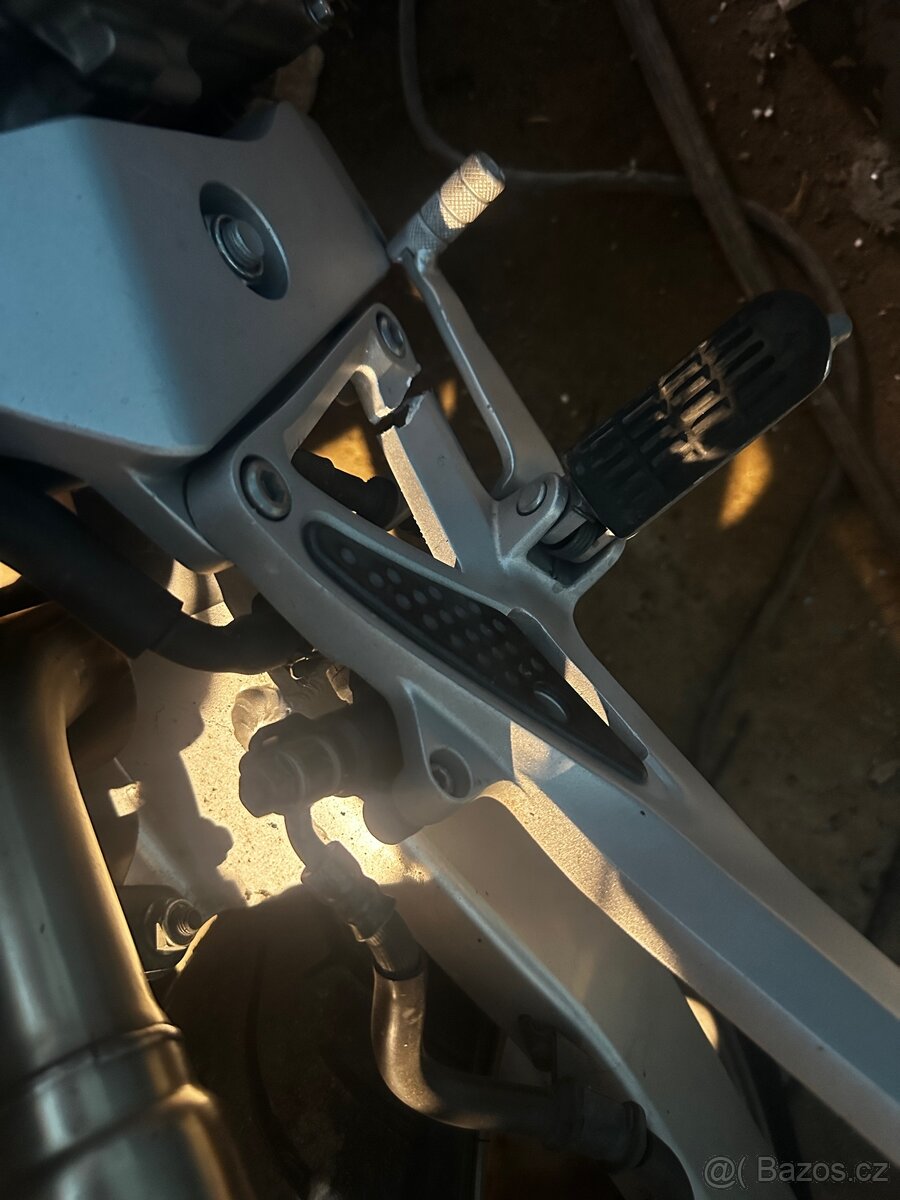 Honda Hornet 600 - 9