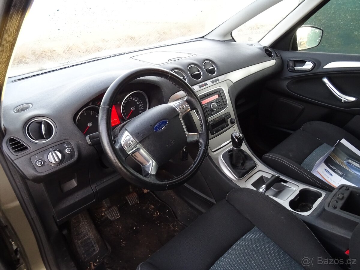 Ford S-MAX 2.0i 107Kw 2x sada kol, 7 míst - 9