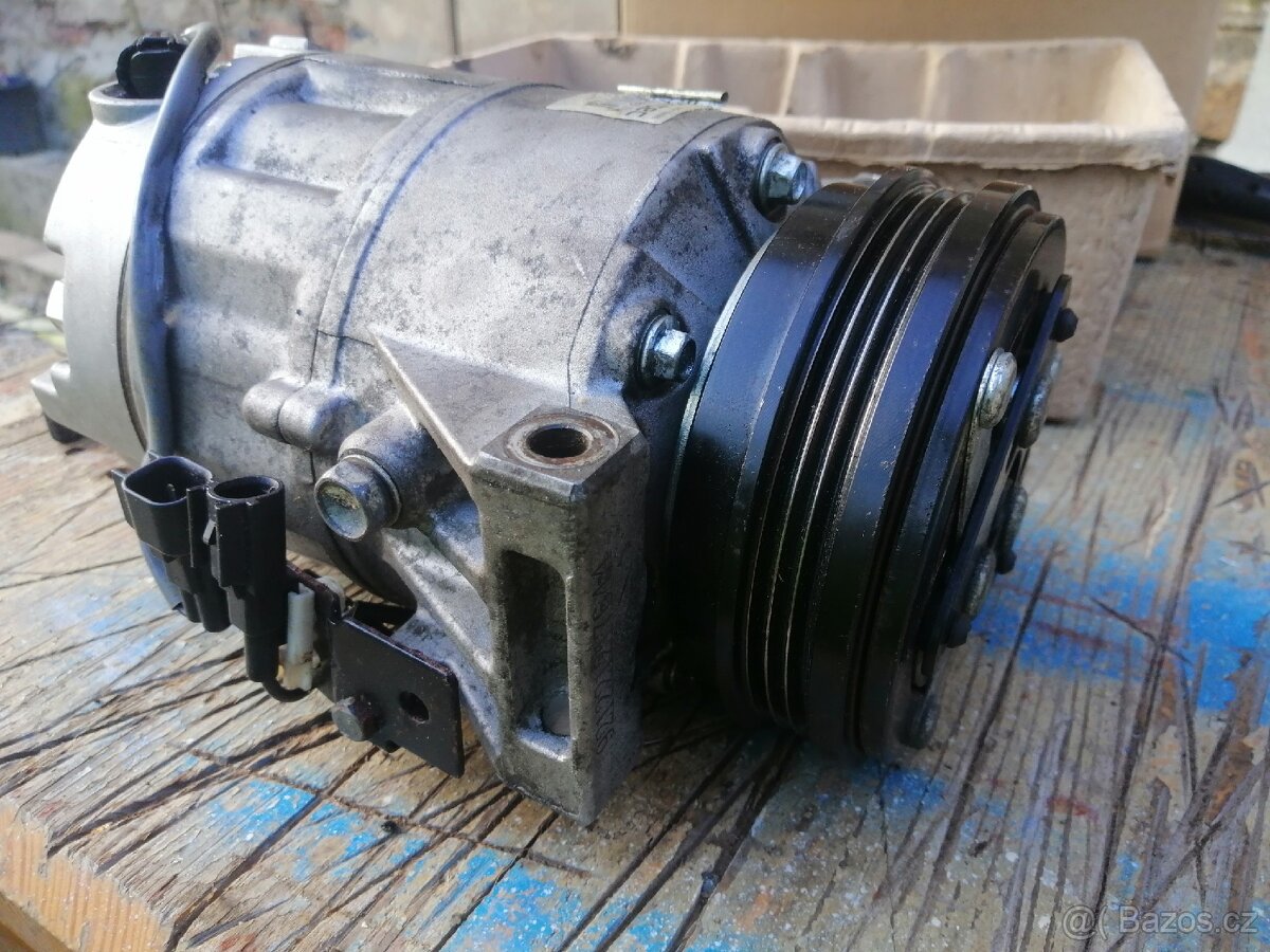 Prodám kompresor klimatizace na Volvo V60, 2011, 2,4L D5 - 9