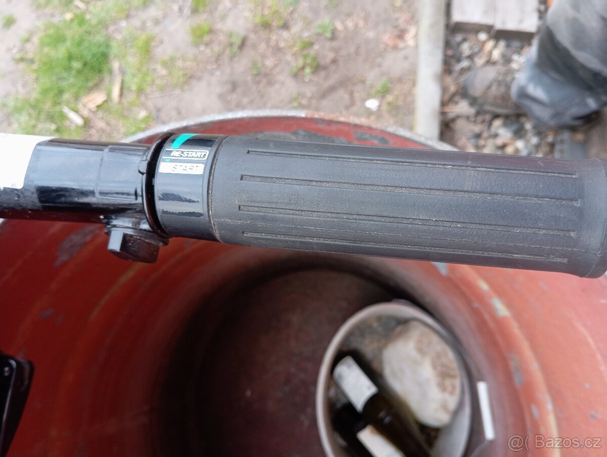 Prodám motor Mercury 5hp + člun 320 - 9