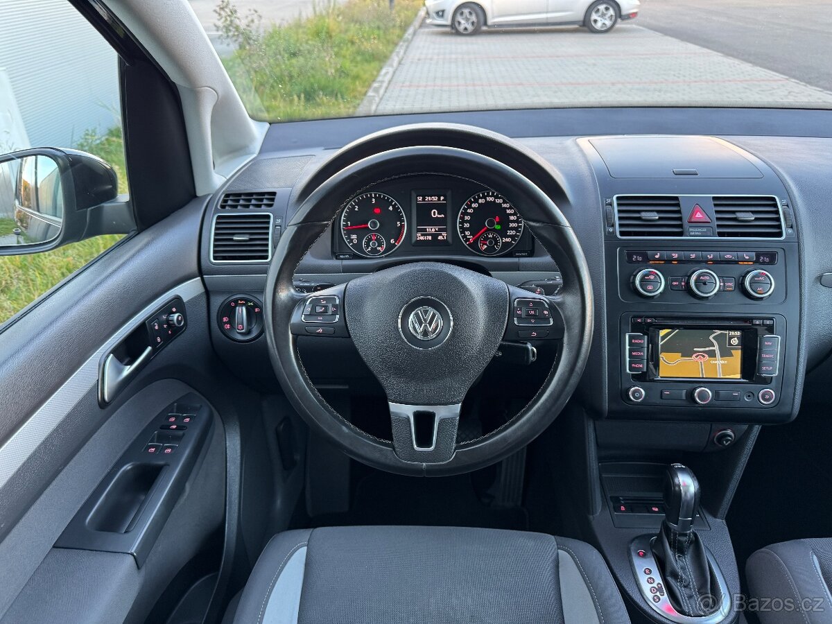 VW Touran 2.0TDI 103KW DSG,Navi,ALU R18,WEBASTO,Kamera,2014 - 9