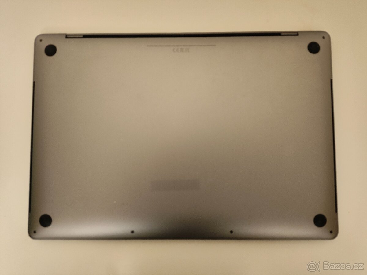 MacBook Pro 16" 2019 i7 2.6 GHz | 16 GB RAM | 512 GB SSD - 9
