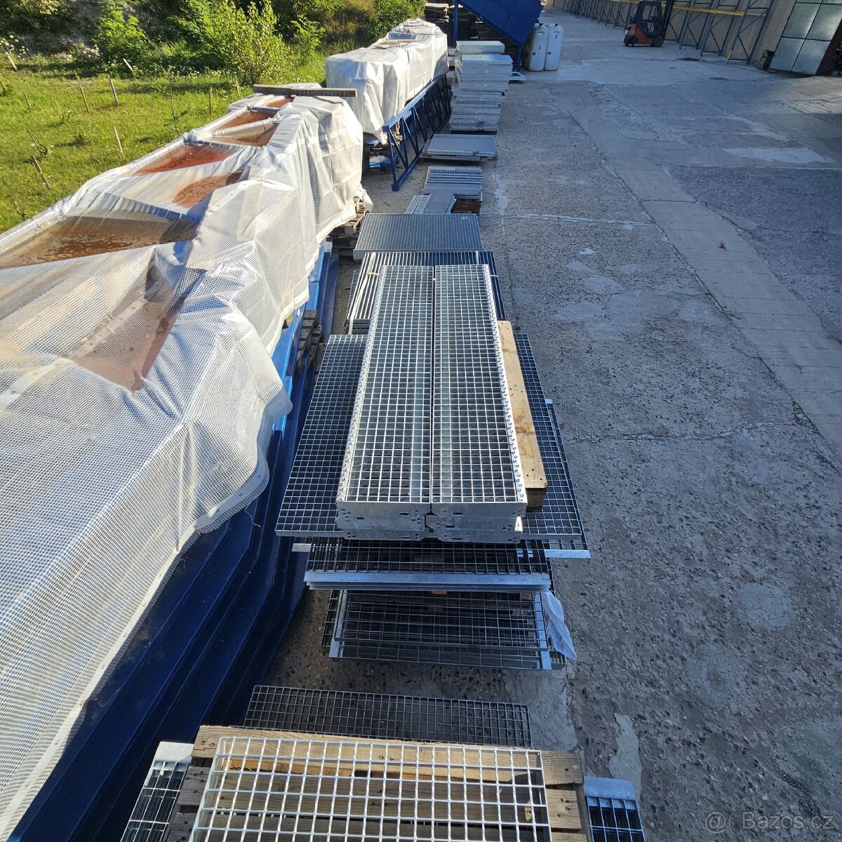 Vyprodej ozinkovane pochozi rosty a schodnice - 9