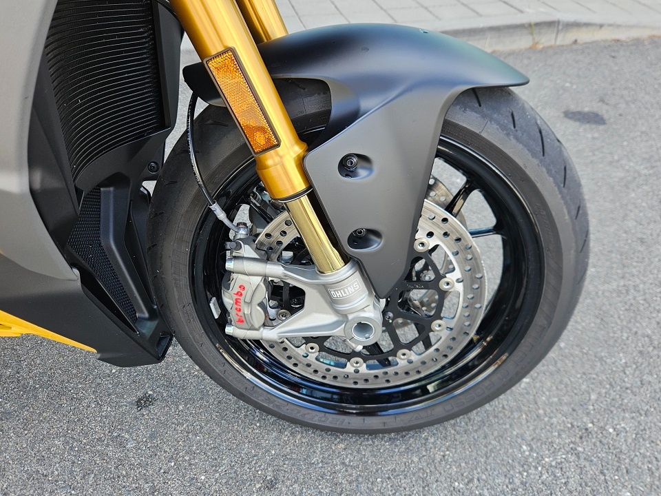 Ducati Streetfigter V2 S - 9