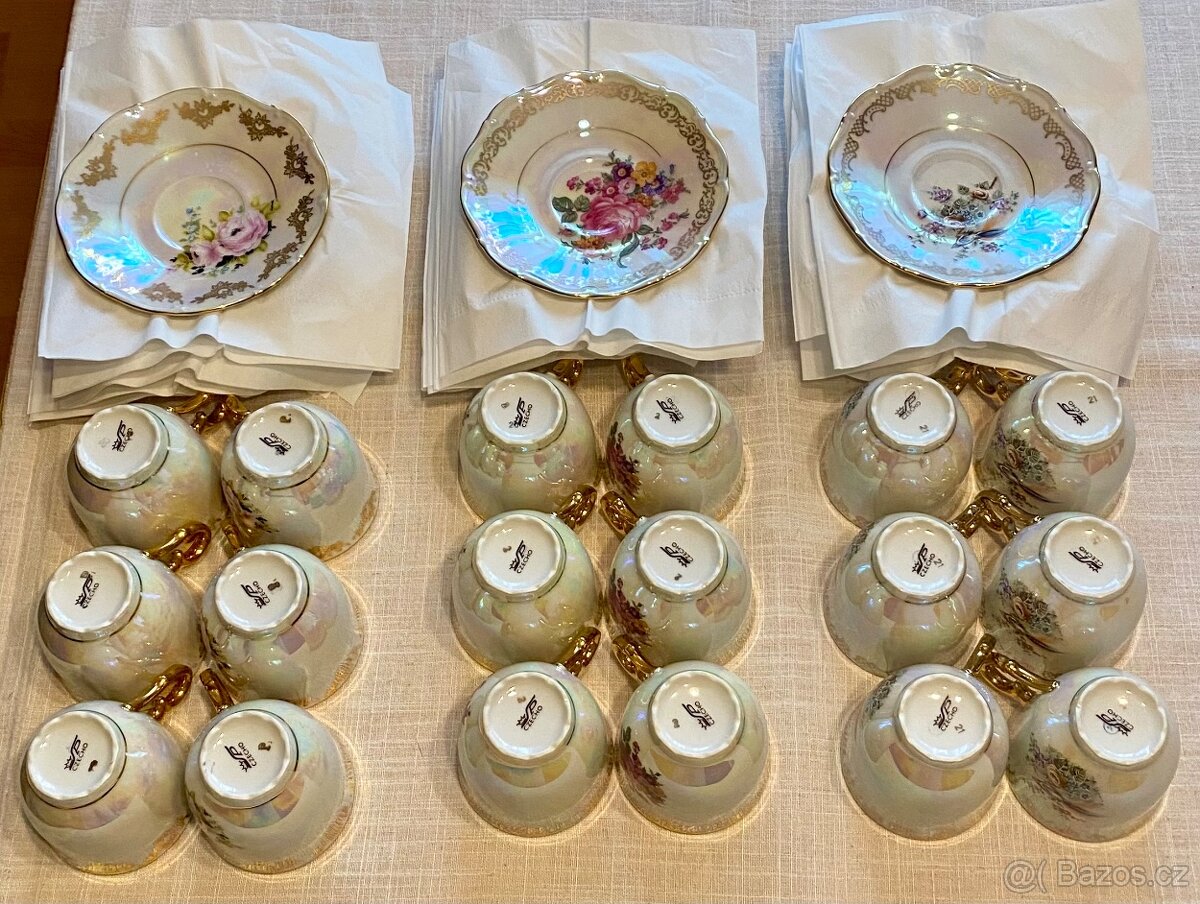 3 kompletní a nepoužité “retro” sady hrníčků s talířky - 9