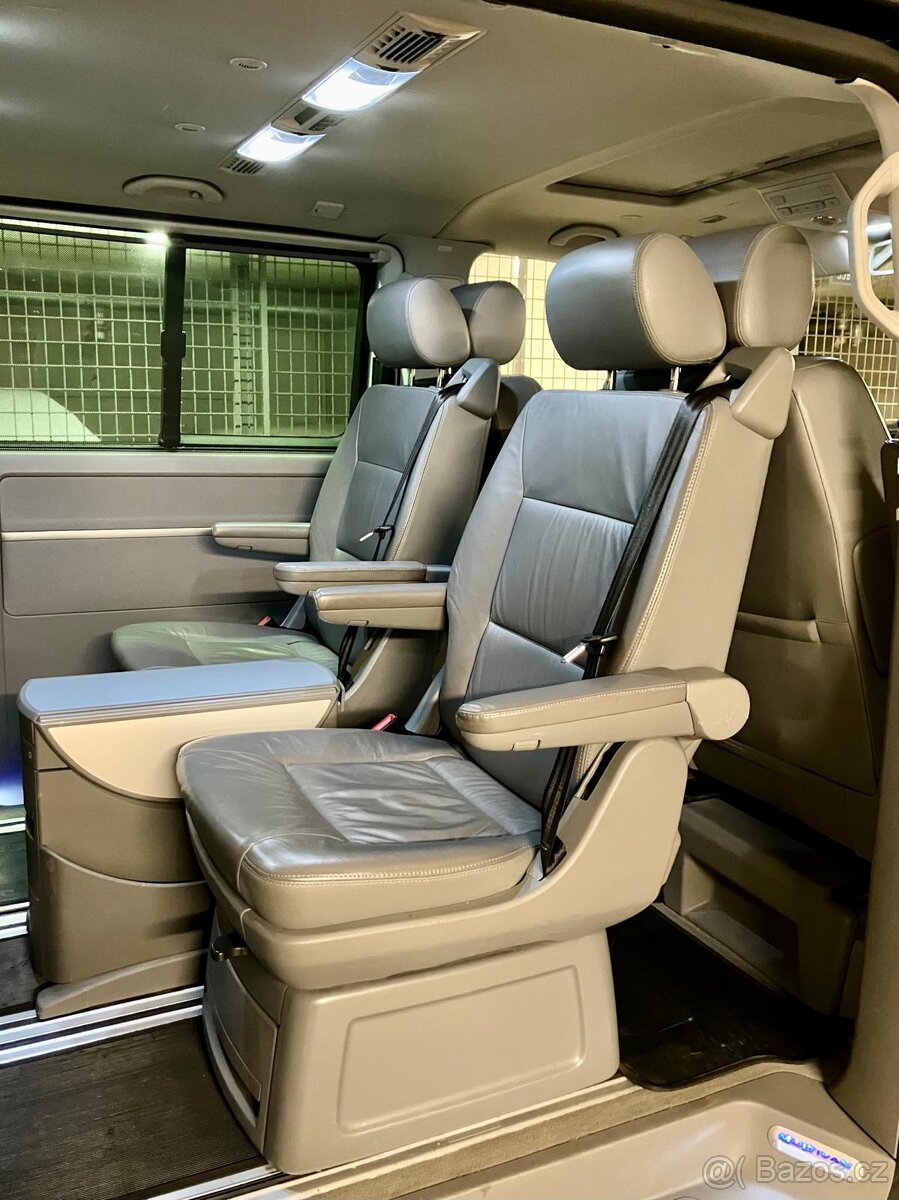 VW Multivan 3.2 V6 4x4 173kw - Highline - Manual - 9