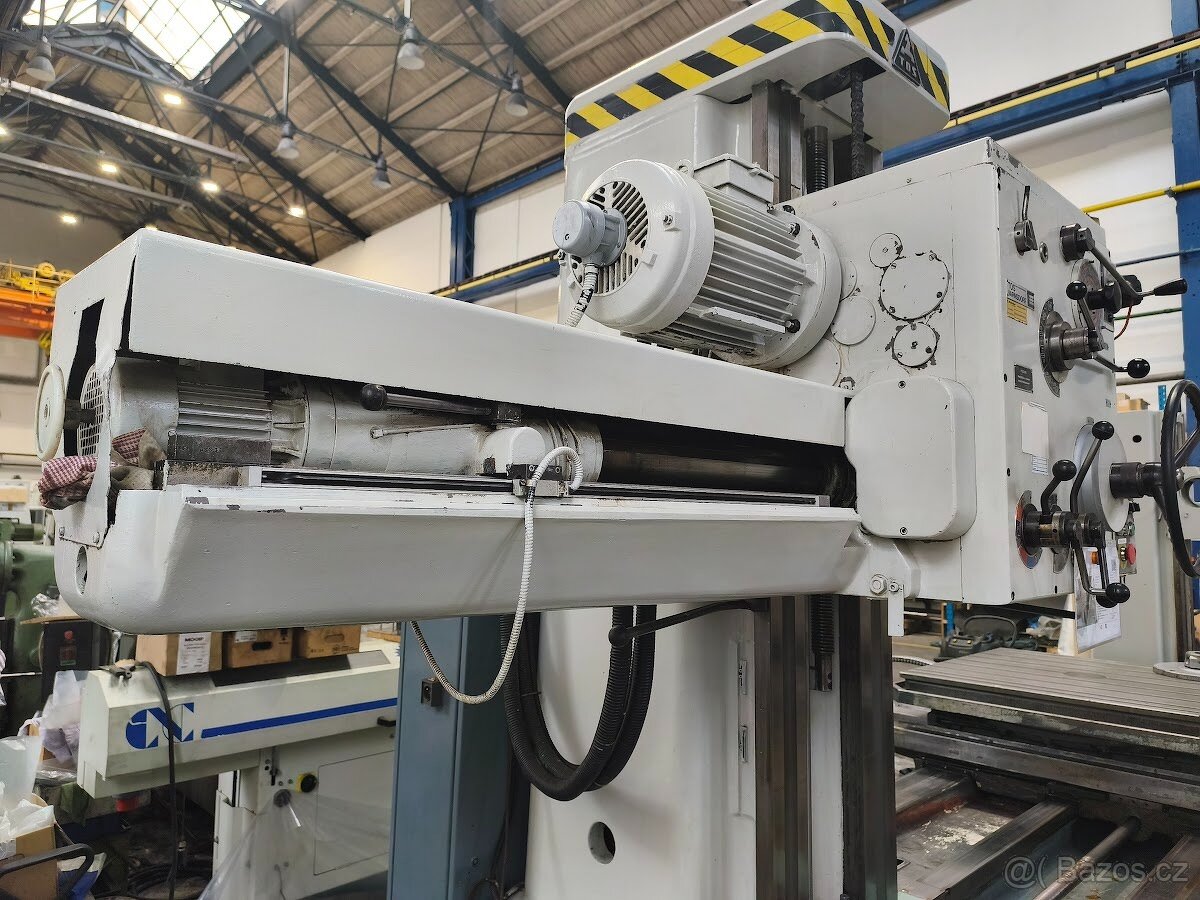 TOS Varnsdorf W 100 A - Stolová vyvrtávačka - 9