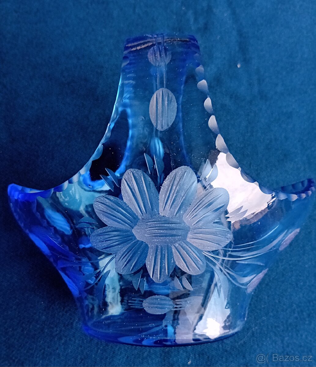 SKLO, HUTNÍ SKLO - MÍSY, VÁZY, POPELNÍKY - 9