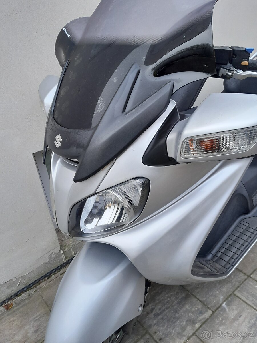 Suzuki Burgman 650 Executive 2005, rozprodám po dílech - 9