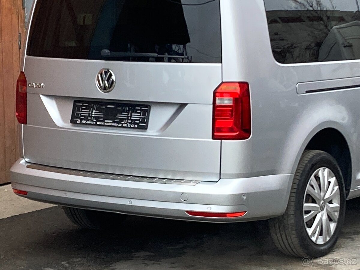 VOLKSWAGEN CADDY MAXI 2,0TDi DSG 7míst HIGHLINE - 9