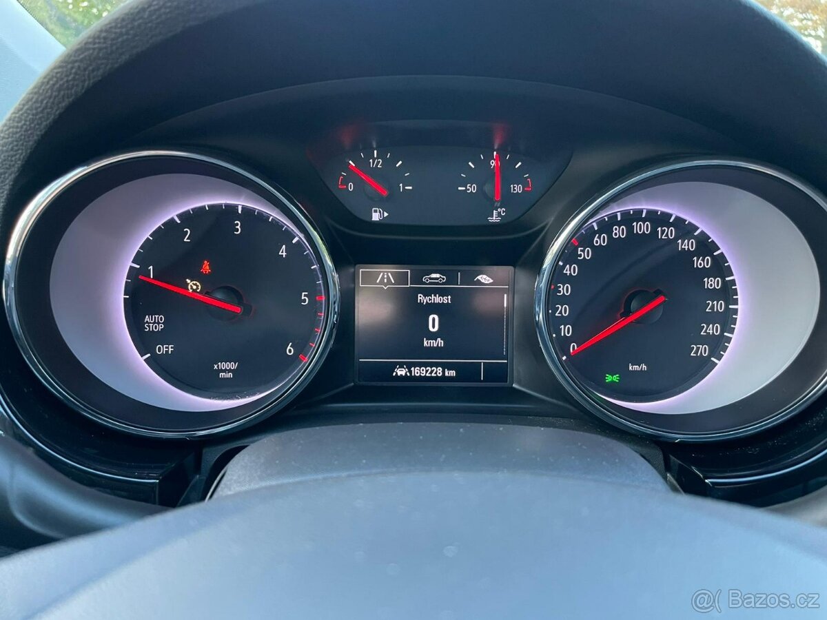 Opel Astra 90kW 1.MAJ ČR NEHAVAR. ZÁRUKA - 9