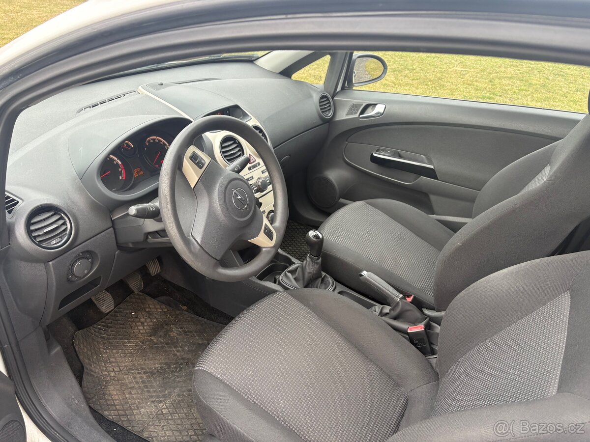Opel Corsa 1.3 2009 - 9