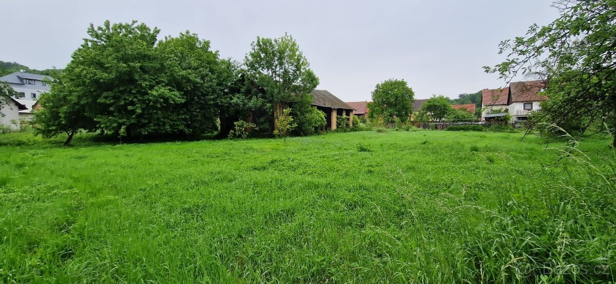 Lukavec - Rodinný dům, pozemek 4050 m² - 9