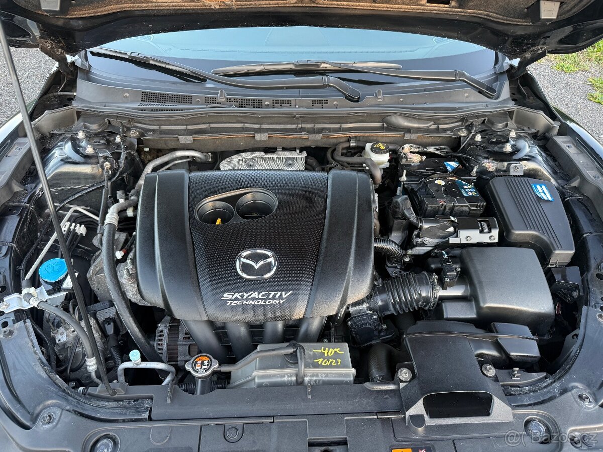 Mazda 6 2.0i SKYACTIVE 2013 121 kW 132800 km - XENON, SERVIS - 9