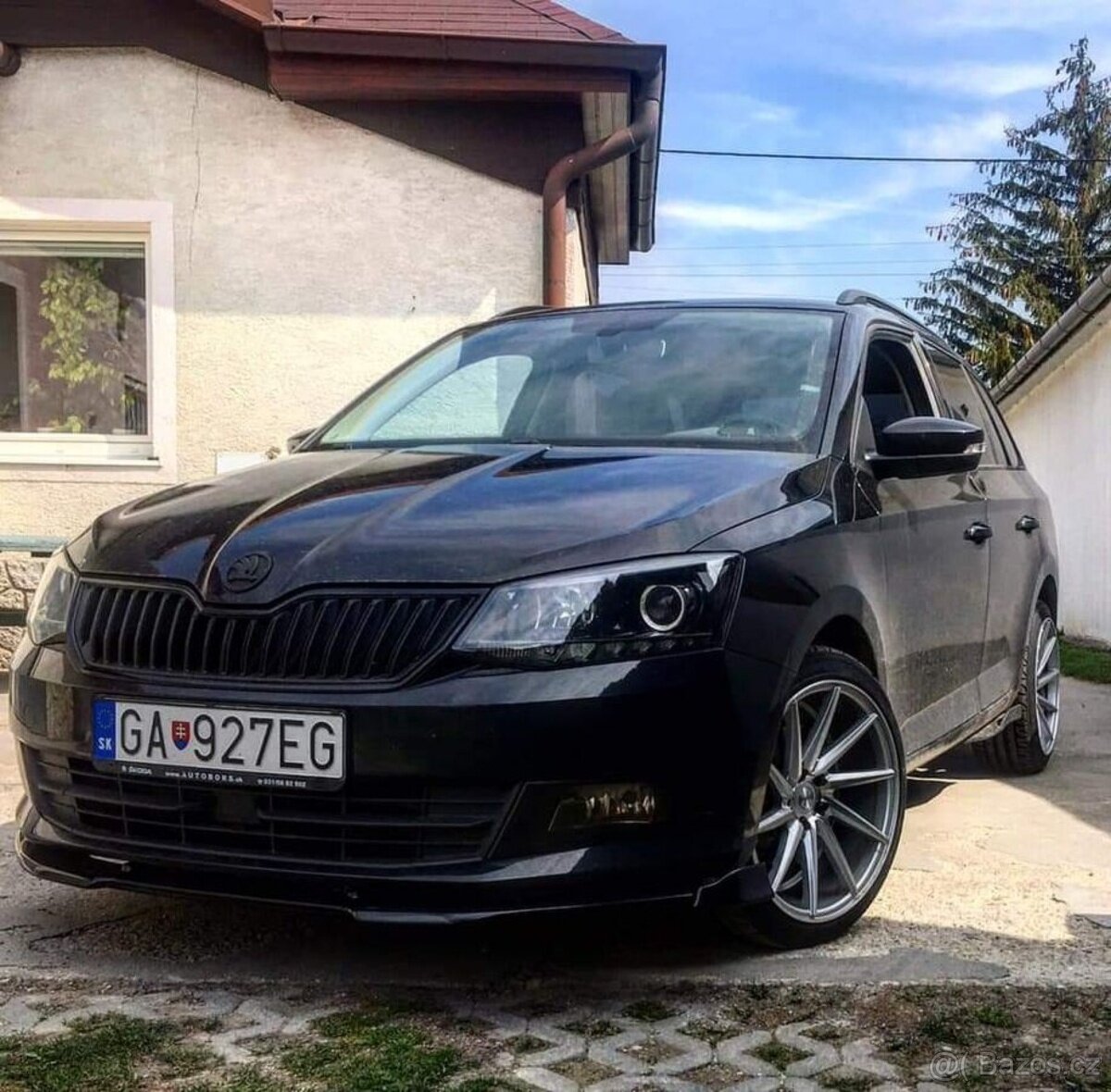 Skoda cerny znak cerne loga emblemy - 9