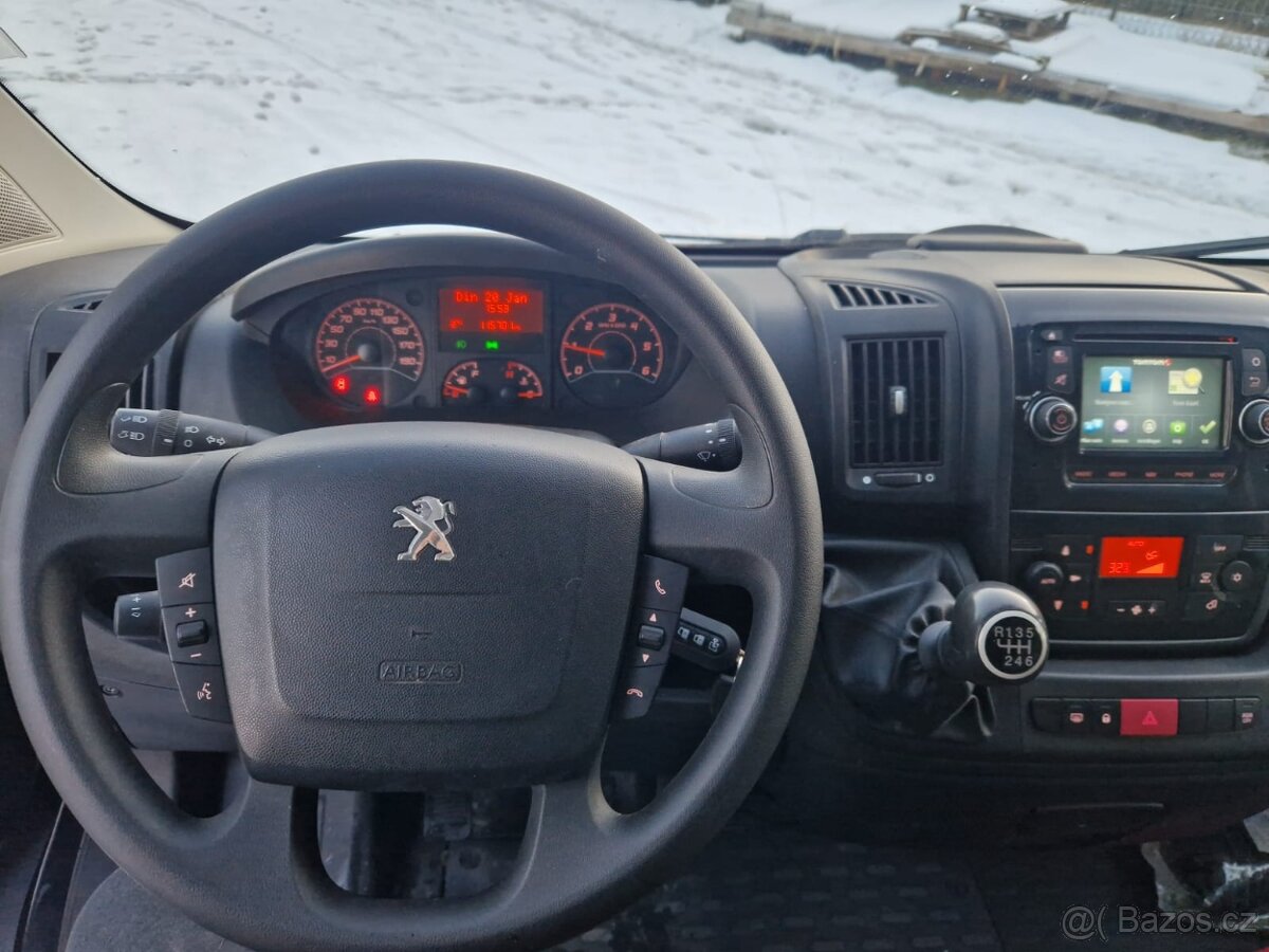 Dodávka s motorem 3,0 IVECO - JEN 116.000 KM 💯 - 9