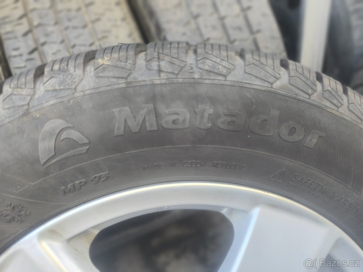 Sada zimních pneumatik 15" - 9