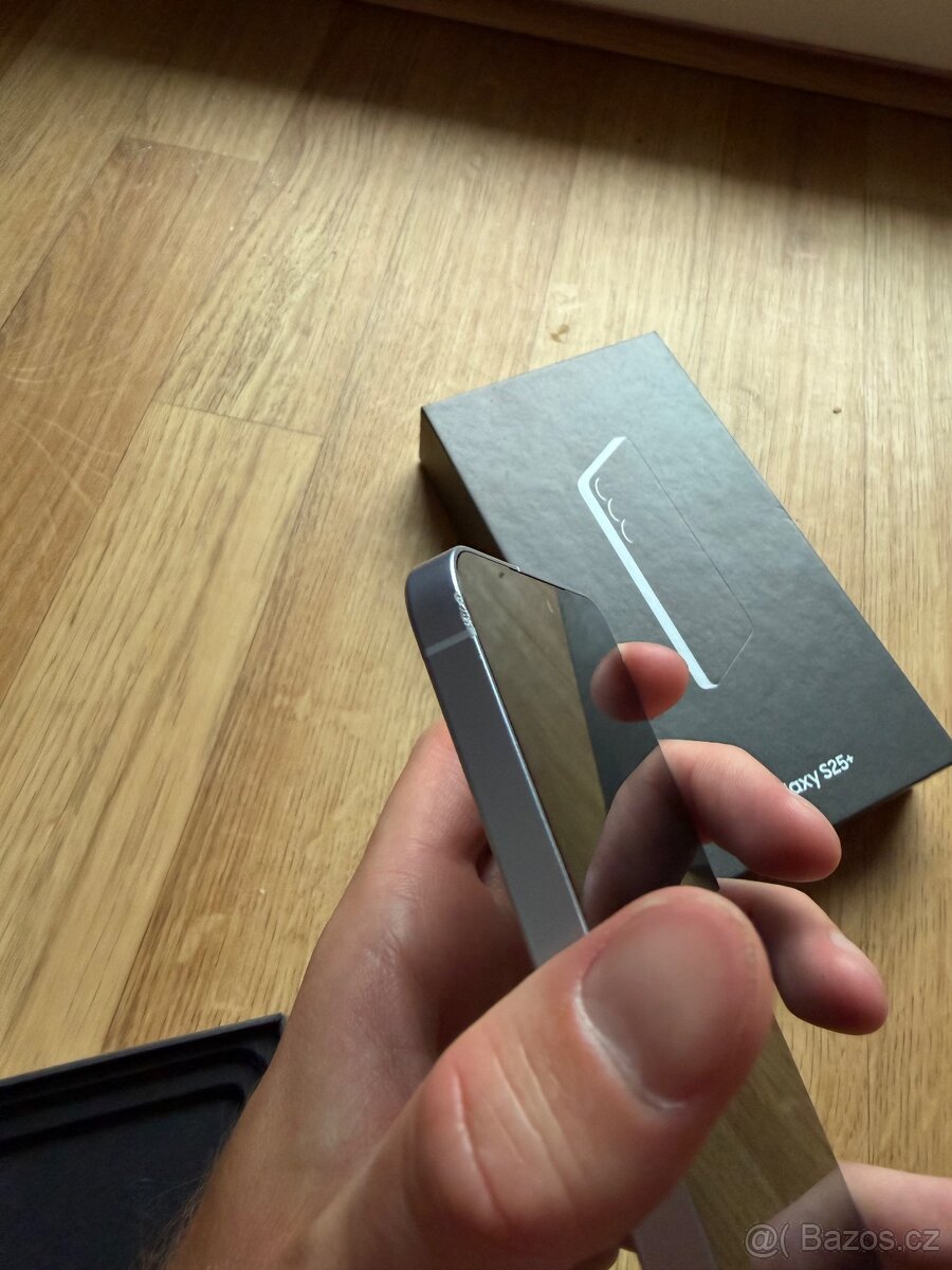 Samsung Galaxy S25+ 256GB modrý - 9