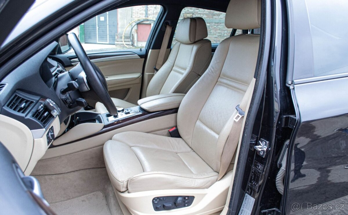 BMW X6 xDrive 50i A/T - 9