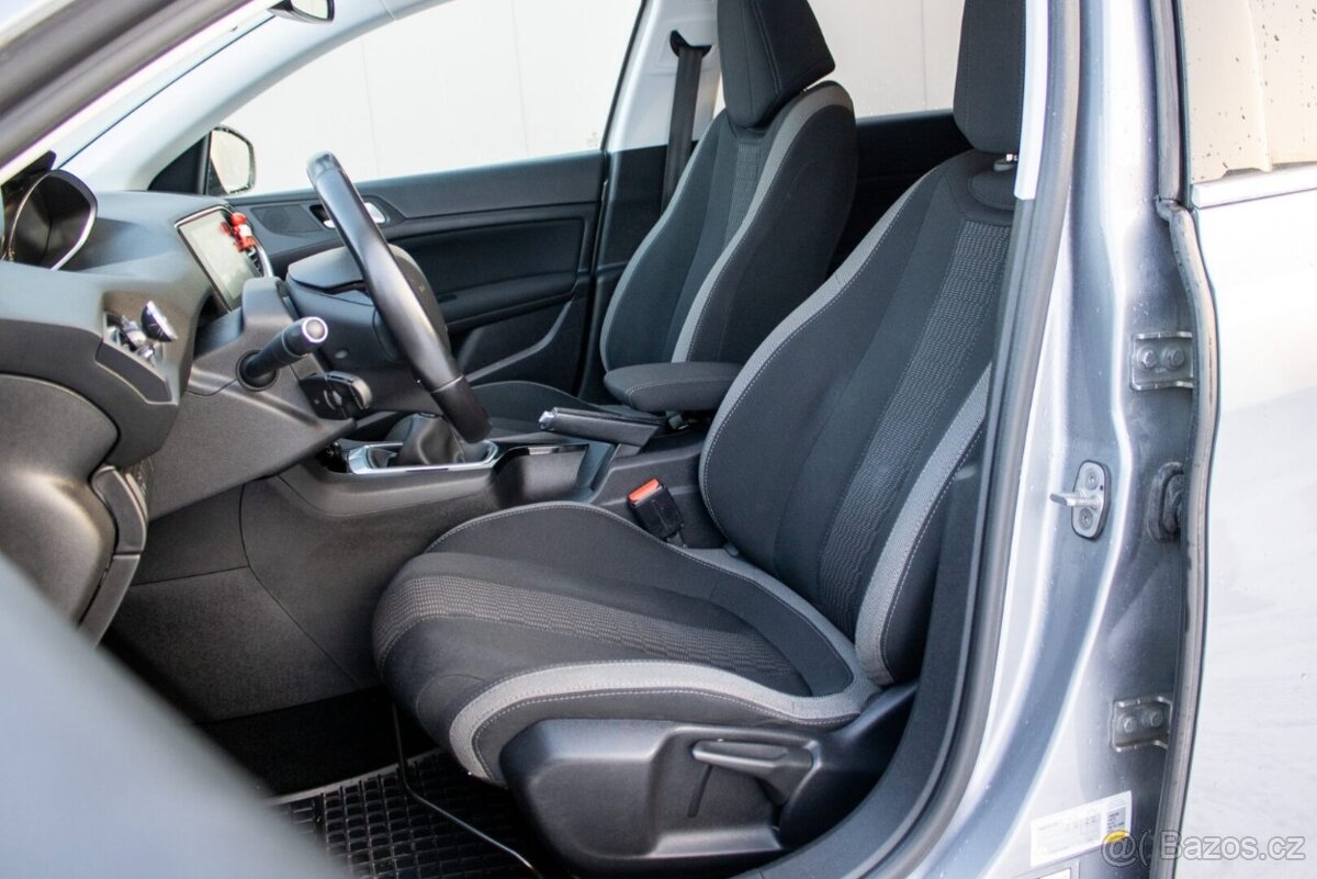 Peugeot 308 SW - 9