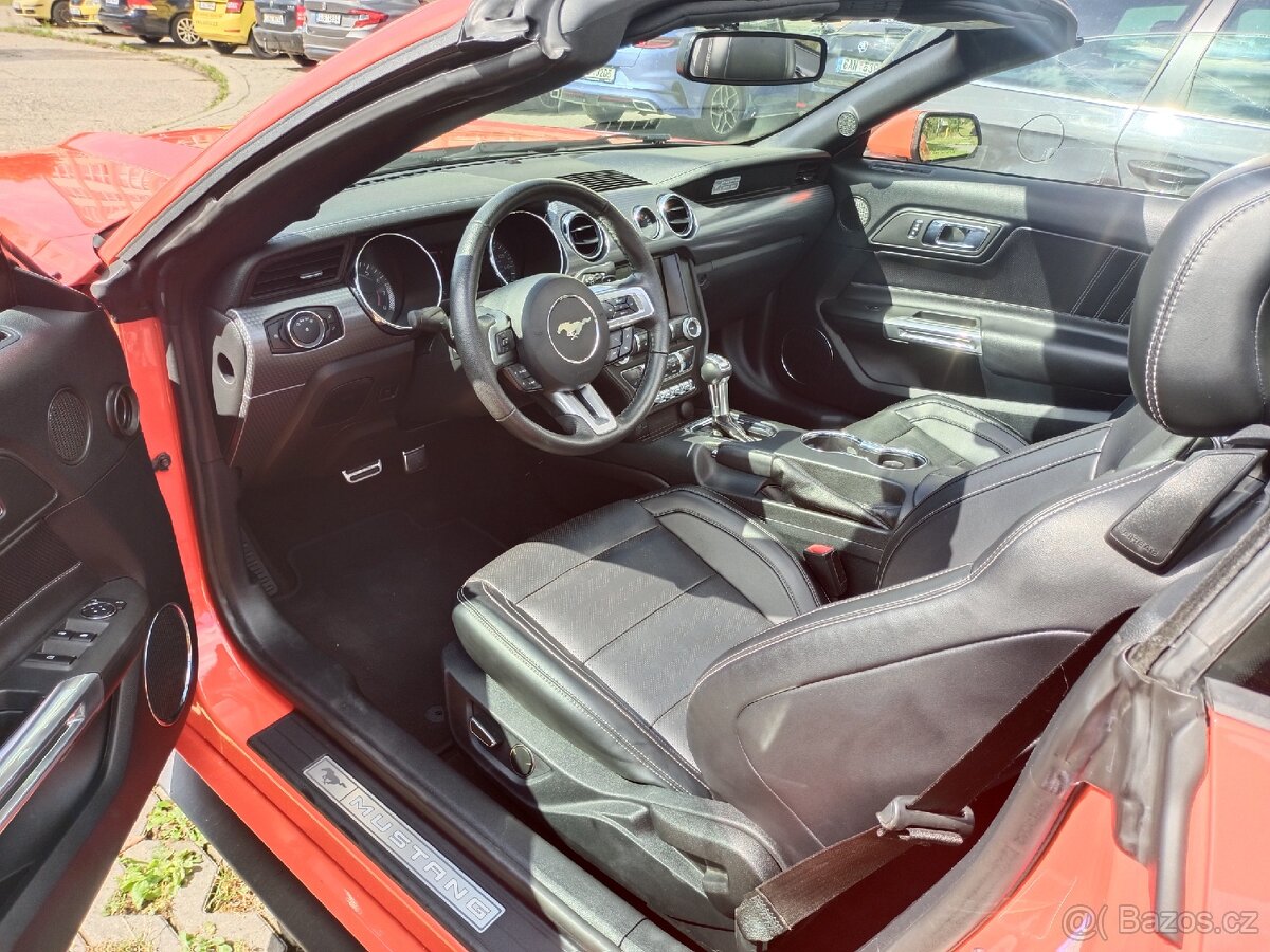 Ford Mustang cabrio - 9