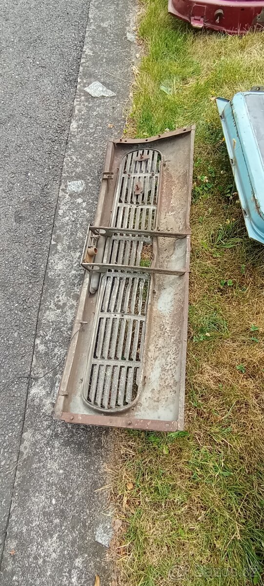 Dveře Škoda 1000mb, zadní čelo a mřížky - 9