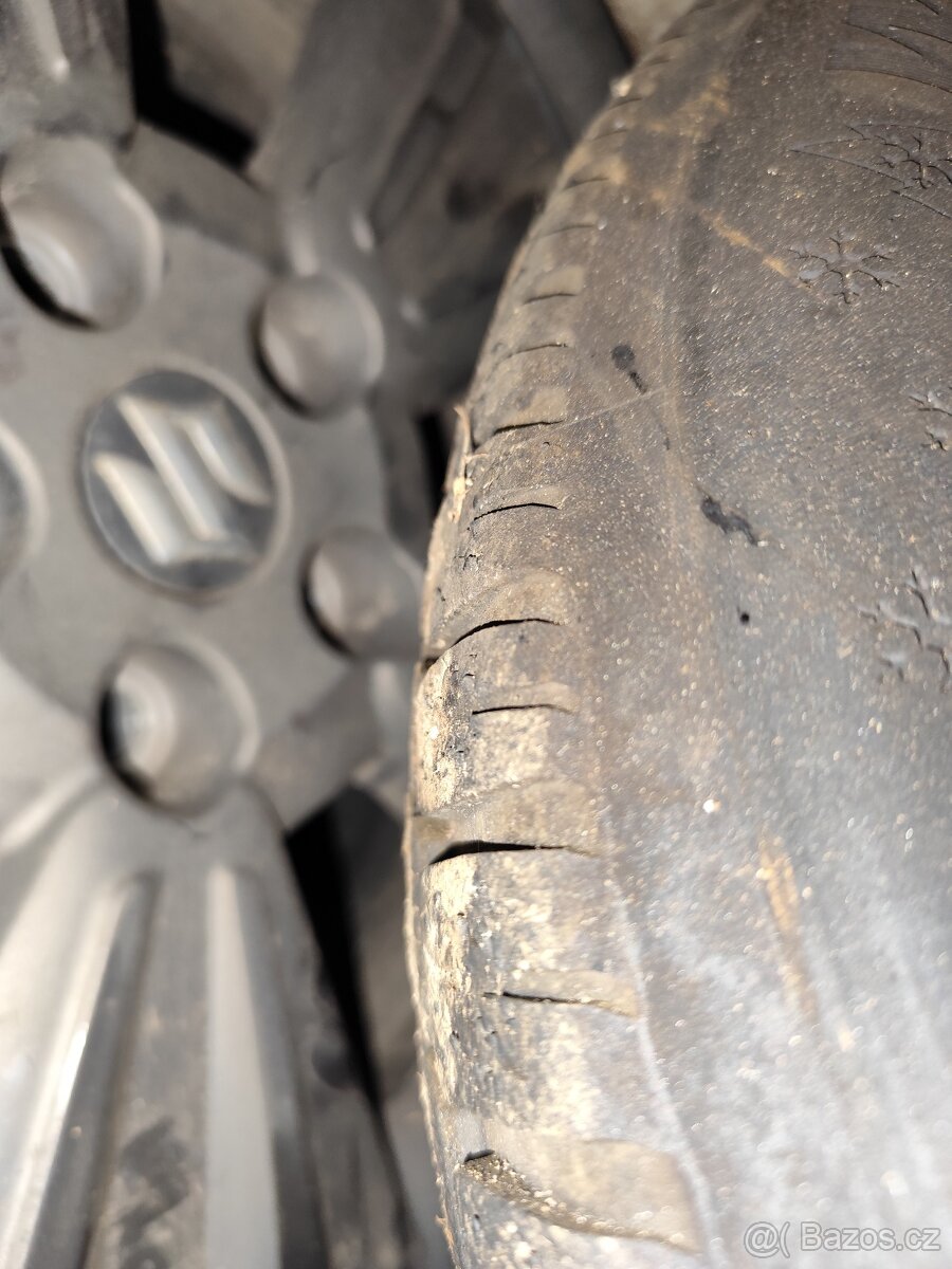 Zimní gumy s disky fabia 165/70 R14 Dunlop Winter response - 9