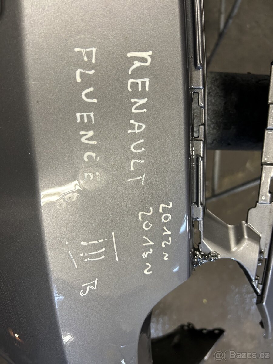 Nárazník a blatník Renault Fluence 2012/13 - 9