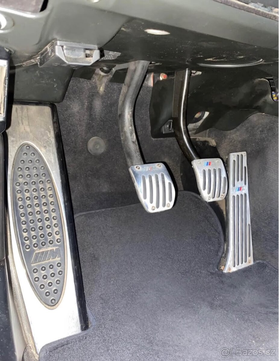 BMW e46 sedan 330i M-paket 2 Hellrot (2000) - 9