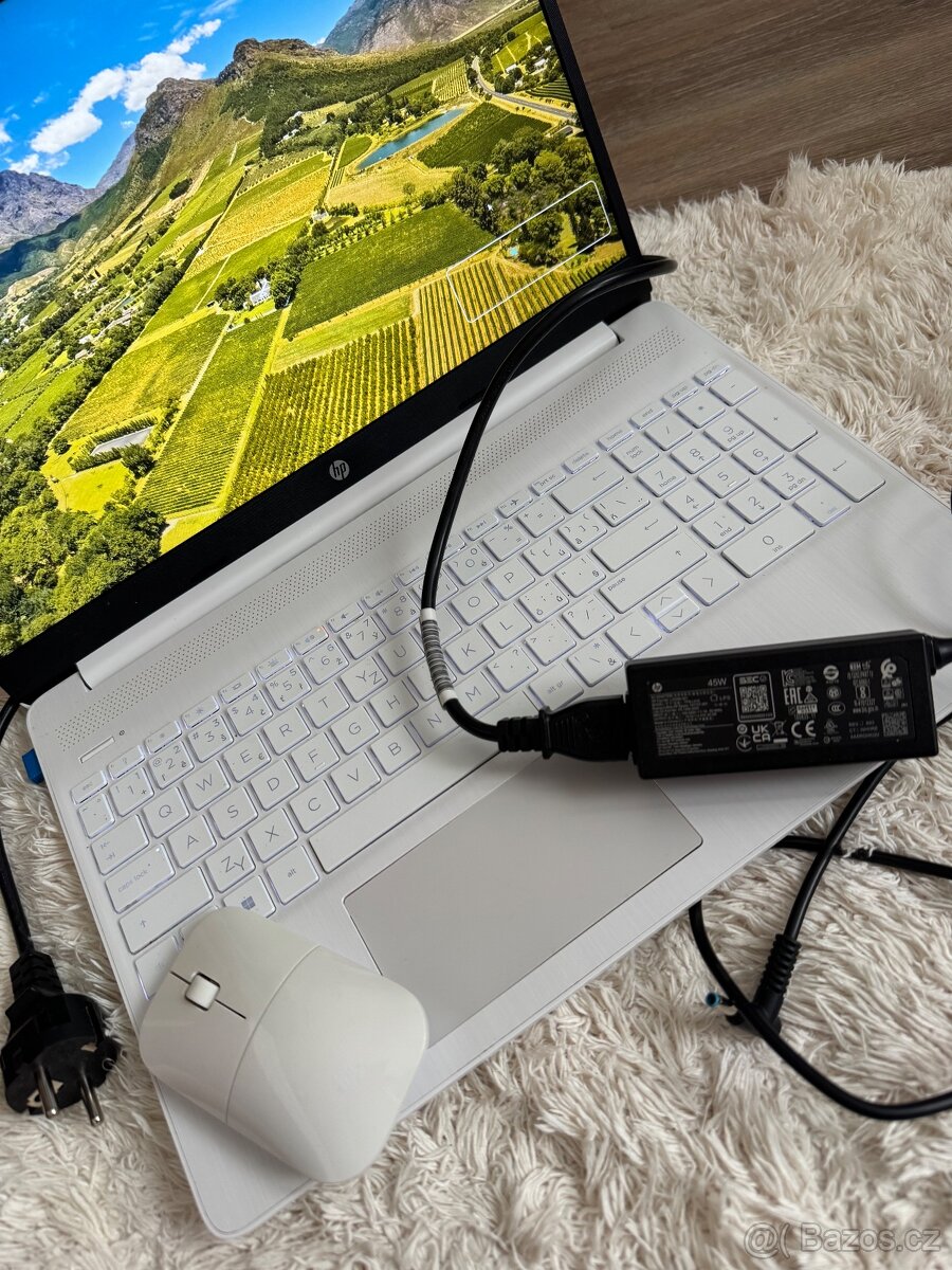 Prodám notebook HP 15s - 9