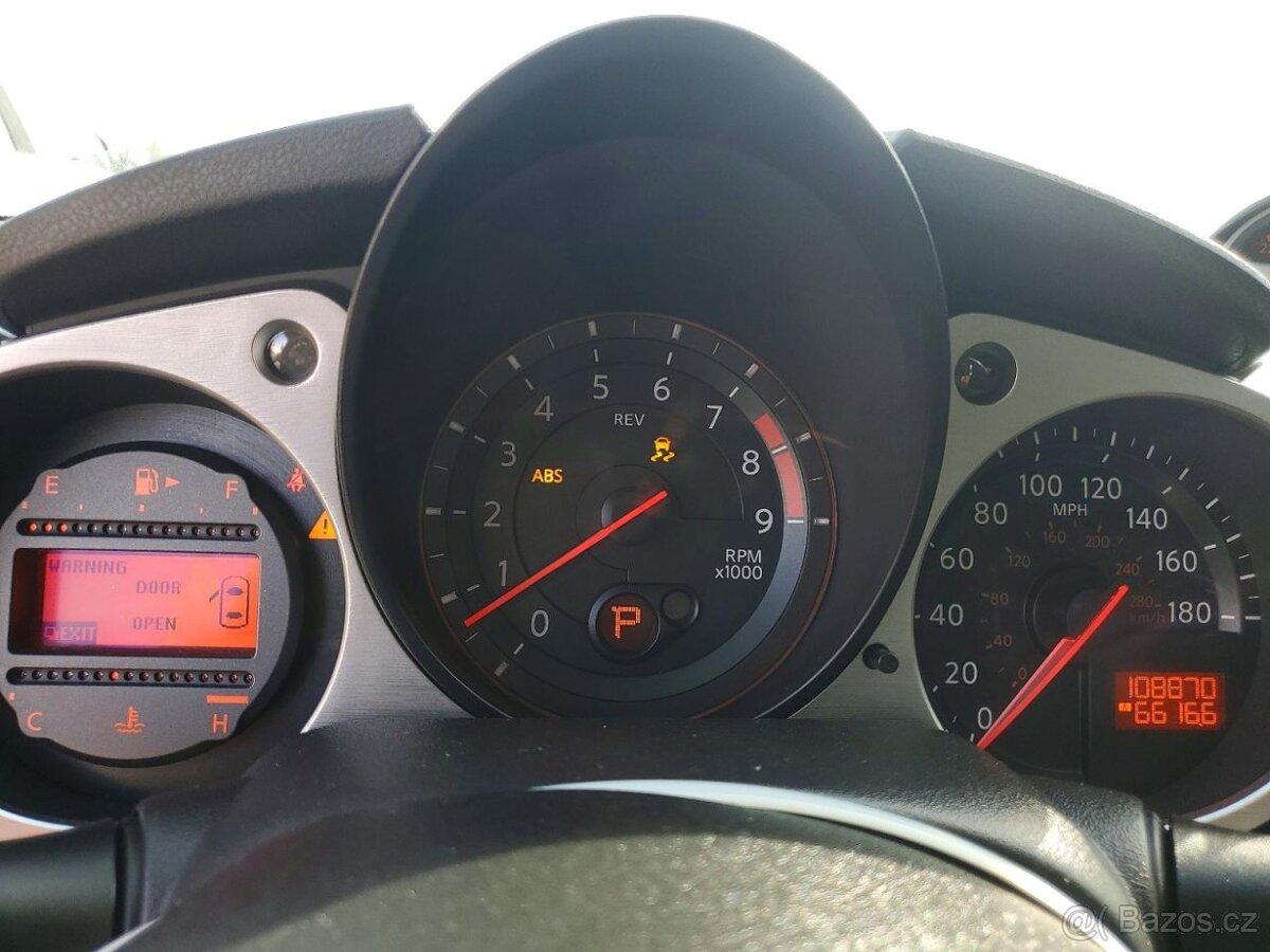 NISSAN 370Z BASE 2016 - 9