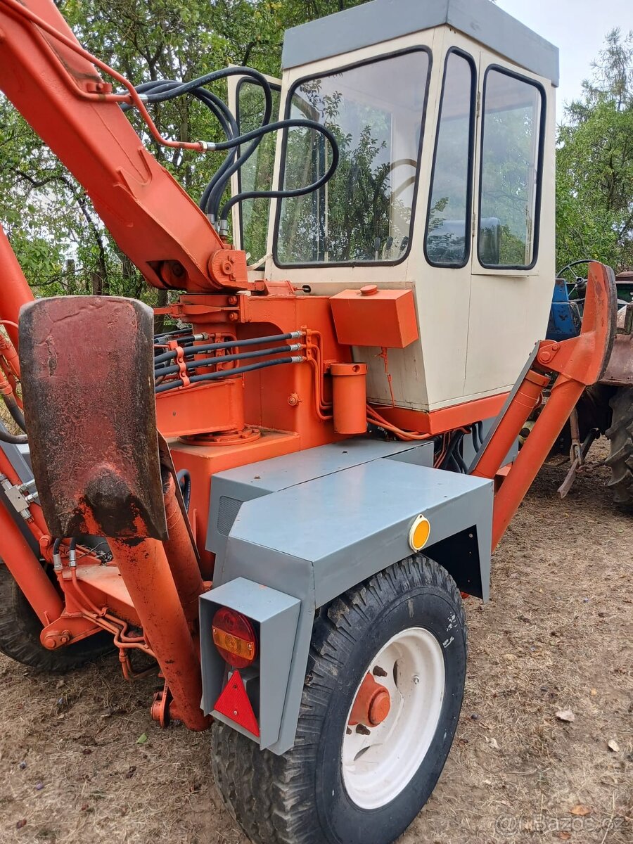 UNHZ 750 - nakladač - 9