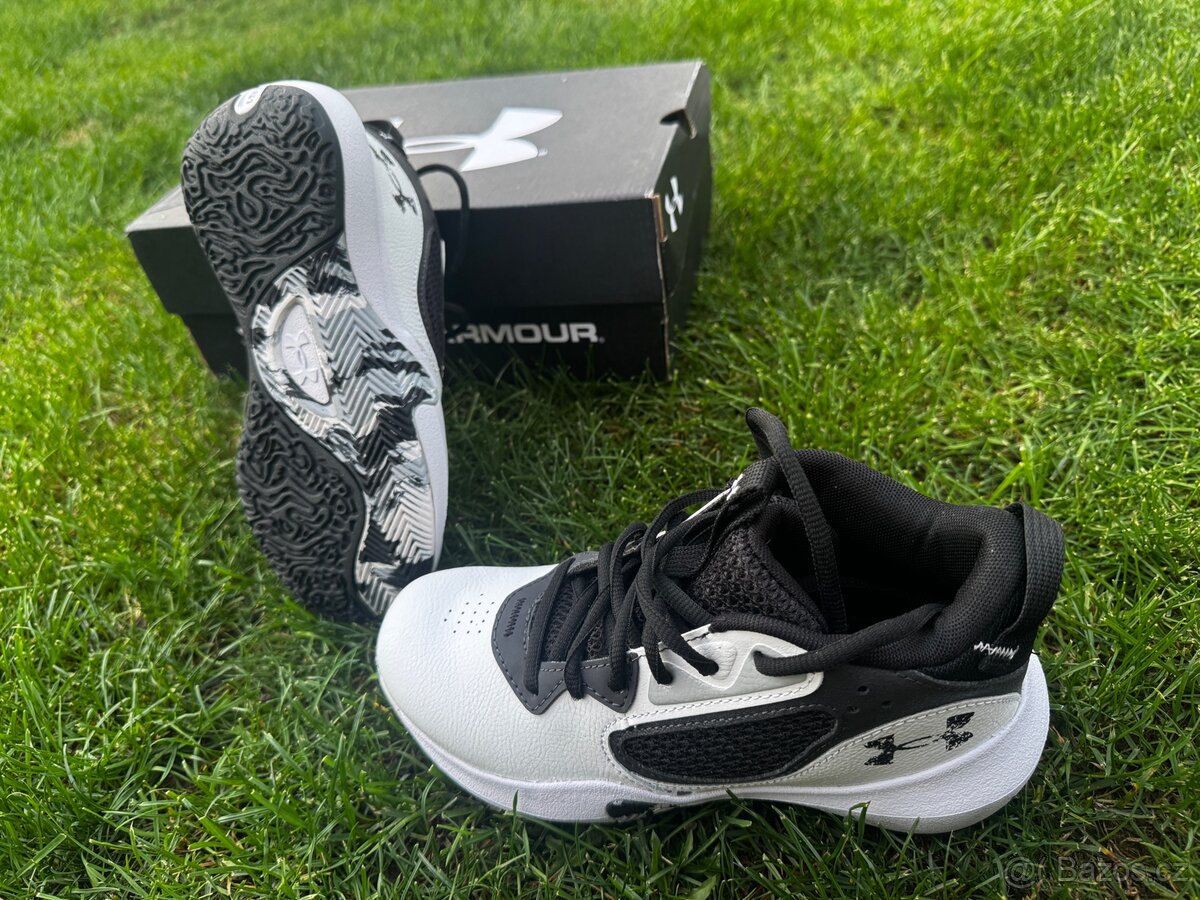 Obuv Under Armour velikost EU 35,5 - 9