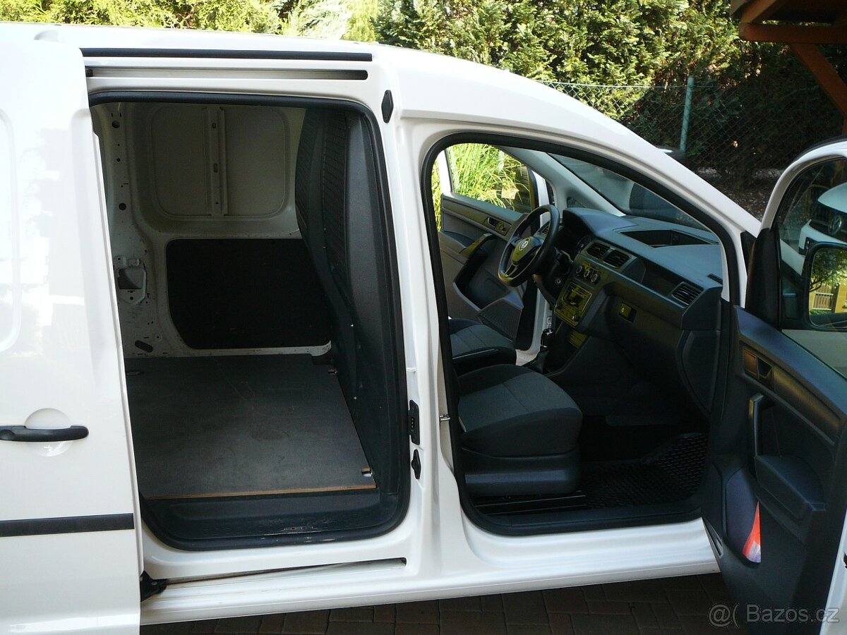 VW CADDY MAXI 2.0 TDI 110KW KLIMA PARKTRONIC ROZVODY 137tisK - 9