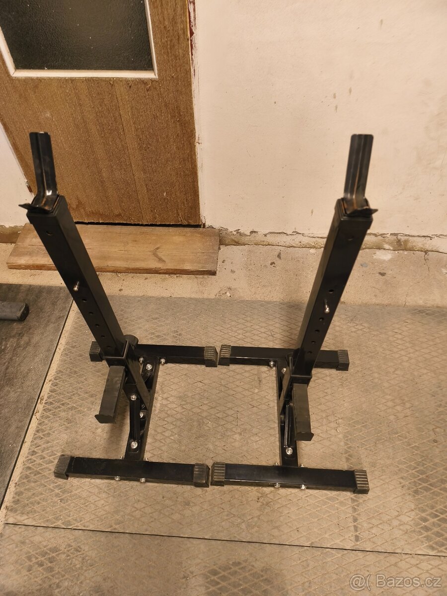 Cvičící věž a náčiní do domácí posilovny - 9
