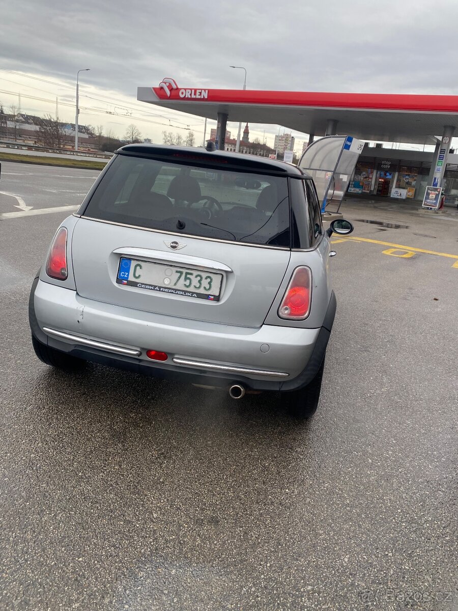 MINI COOPER 1.6 - 9