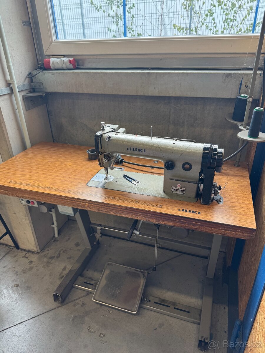 Šicí stroje a další vybavení - komplet i po kusech - 9