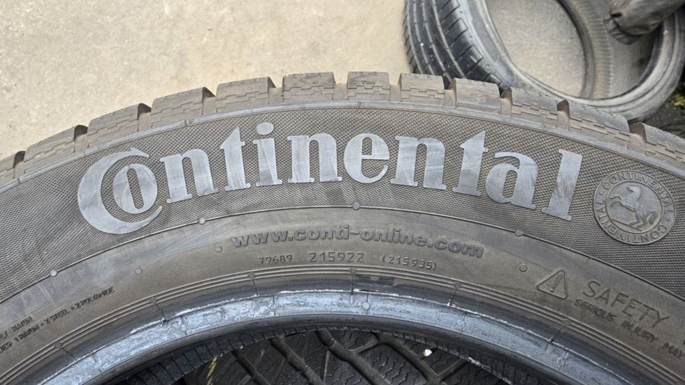 Zimní pneu 205/60/16 Continental - 9