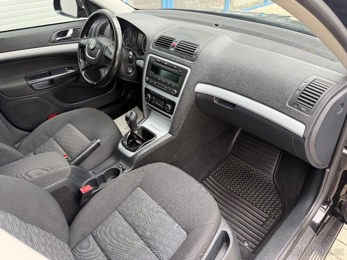 Škoda OCTAVIA II 2.0 TDi Common-Rail KLIMA VYHŘÍVANÉ SEDAČKY - 9