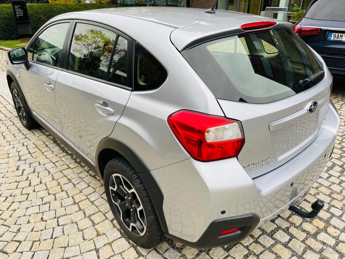 Subaru XV 2.0i 4x4 110KW AUTOMAT SENZORY VÝHŘEV SERVISKA - 9