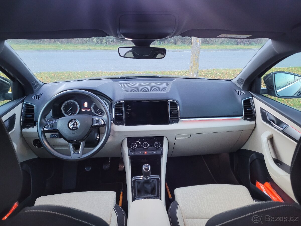ŠKODA KAROQ STYLE+ VYHŘÍVANÉ SKLO - 9