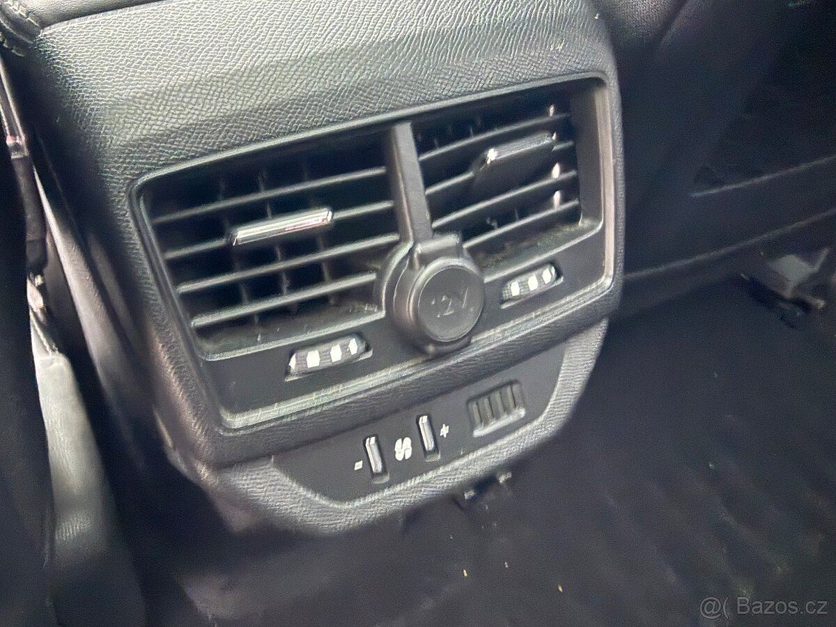 Peugeot 5008 PureTech Access 1.2i 7 místné - 9