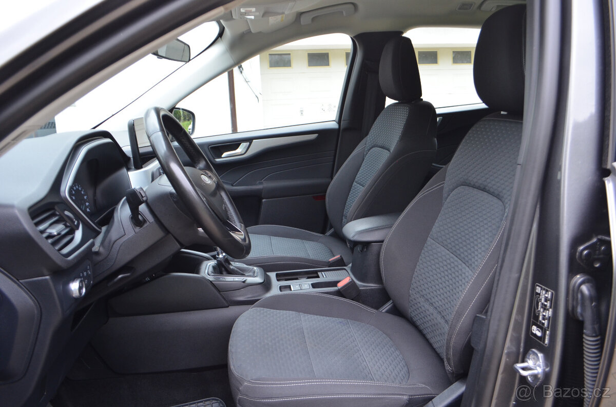 PRODÁM FORD KUGA 1.5 ECOBOOST BENZIN 2022 TAŽNÉ - 9