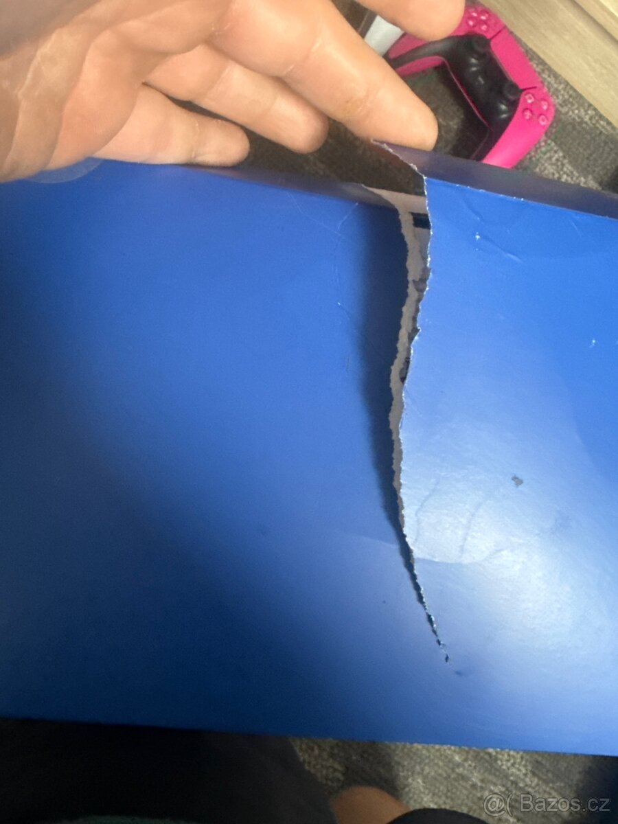 Prodej PS5 Slim 1TB + 2x ovladač + 4 hry - 9