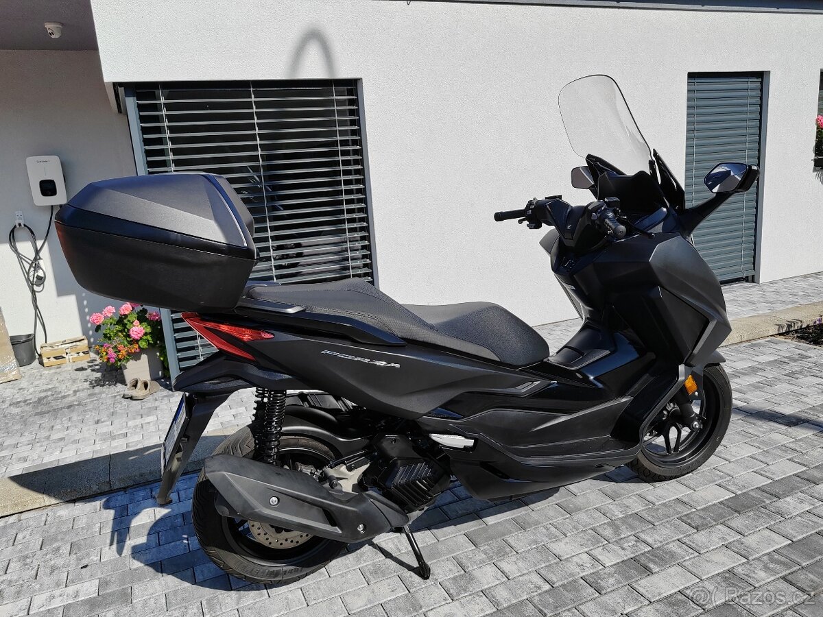 Honda Forza 125 - 9