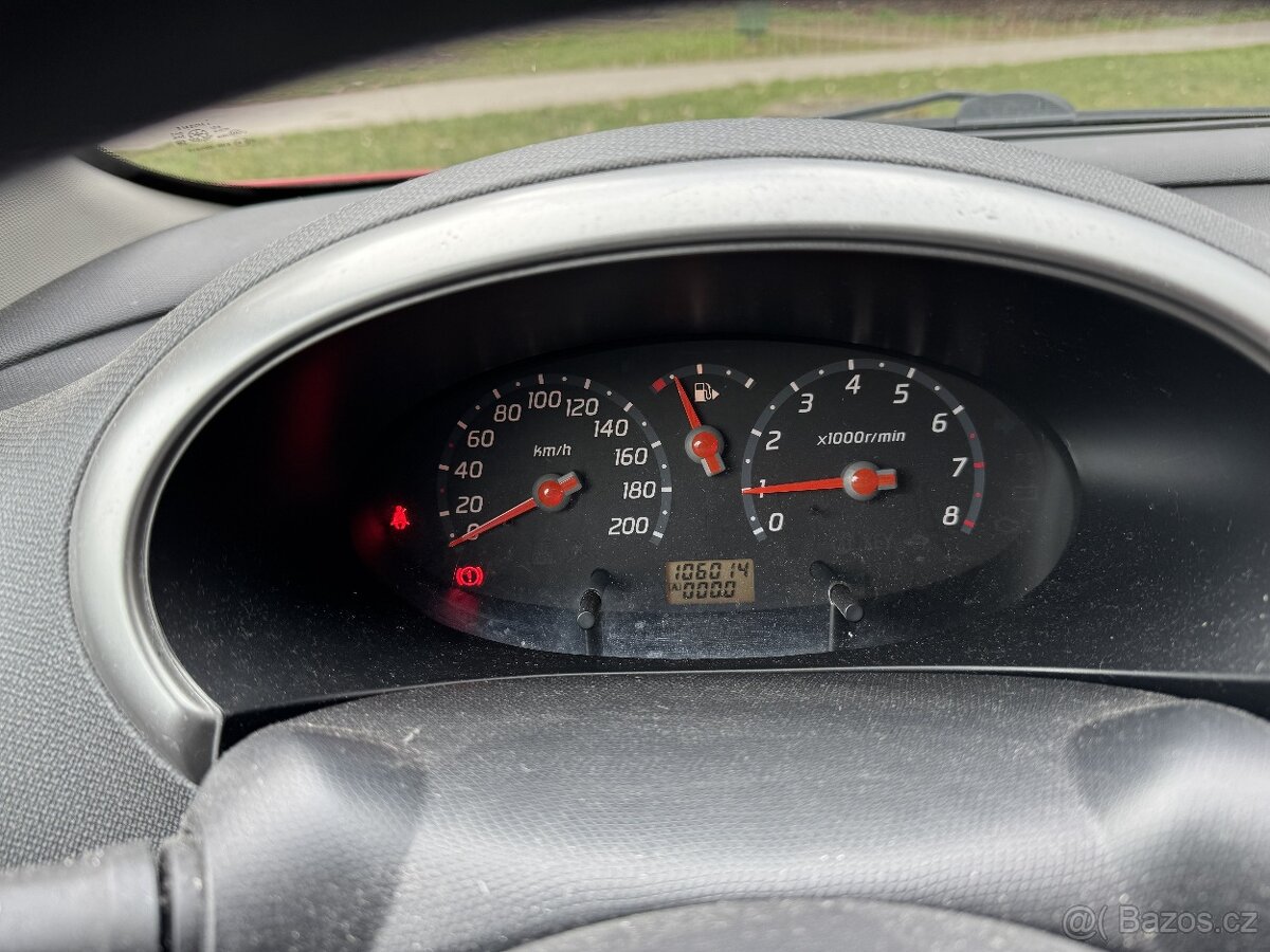 Prodám Nissan Micra 1.0 (2004) - 9