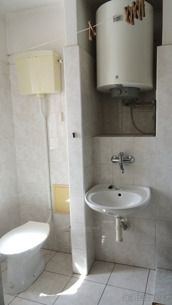 Prodej bytu 2+1, 56 m² - Beroun-Město, ev.č. 00054 - 9