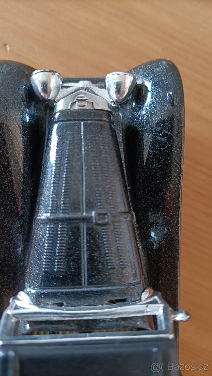 Model auta Jaguar - 9