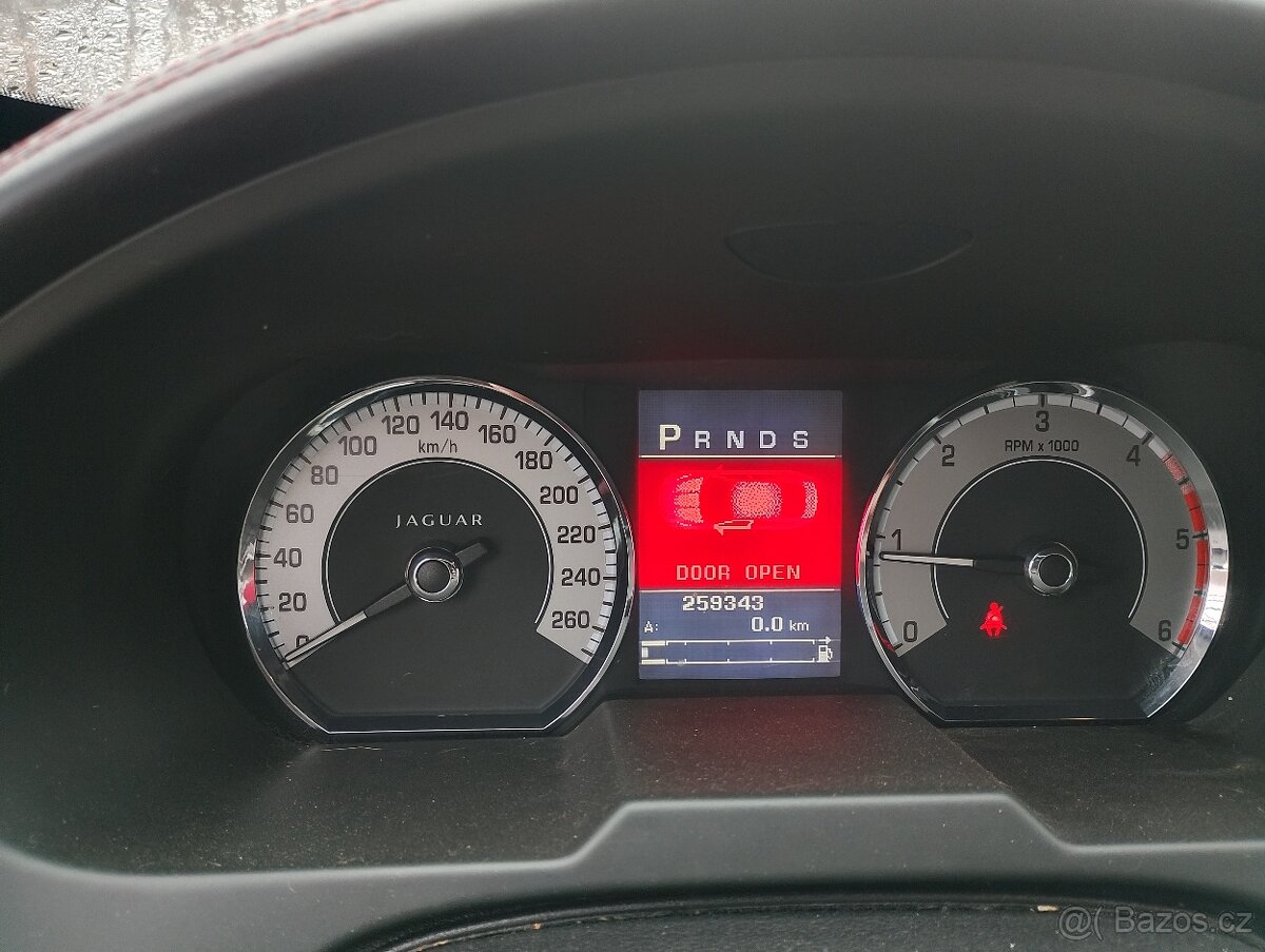 Jaguar xf - 9